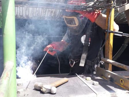 Manteniments Rabinad, Revisión de mantenimiento preventivo de equipos de elevación para sector industrial